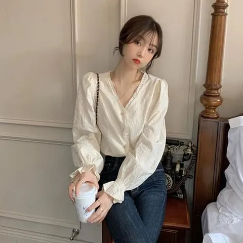 블라우스 여성 봄 전체 자수 러플 소매 브이넥 여리핏