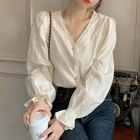하객블라우스 여리여리 자수 패턴 러플 소매 블라우스 브이넥 엔틱