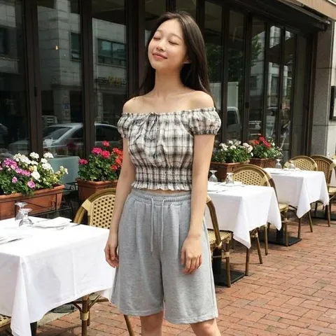 [옷자락]여자 여름 출근룩 체크 오프숄더 포인트 블라우스