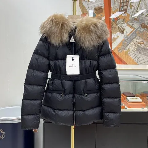 몽클레어 BOED 보에드 숏다운 패딩 블랙 L20931A00099