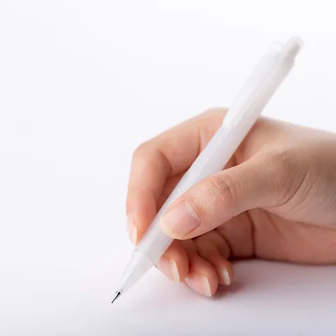 단순생활 샤프 흰색