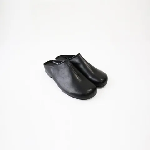 엠클로 남자 블랙 뮬 구두 가죽 블로퍼 슬리퍼 1컬러