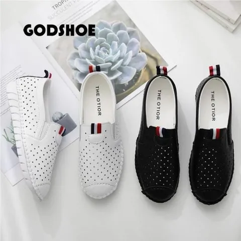 갓슈 아리안스 펀칭 슬립온 로퍼 플랫슈즈