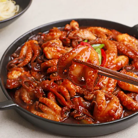 [신내린쭈꾸미]저녁메뉴 캠핑요리 매운양념 쭈꾸미볶음300g