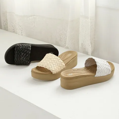 짜임 스트랩 통굽 슬리퍼 (4.5cm) 그리드