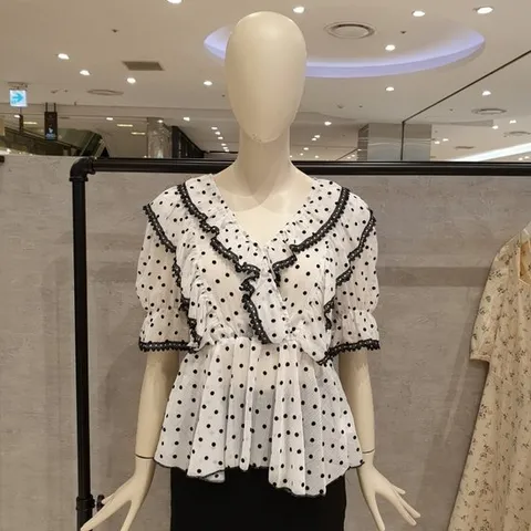 [ 롯데백화점 ][페이지플린] 브이넥 도트 프린트 쉬폰 블라