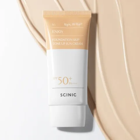 싸이닉 엔조이 파데스킵 수분 톤업 선크림 SPF50+ PA++++