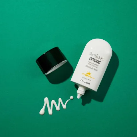 닥터오라클 안티박 더마 라이트 선에센스 60ml