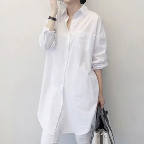 뒷트임 단추 포인트 여성 베이직한 롱셔츠 코디 흰색