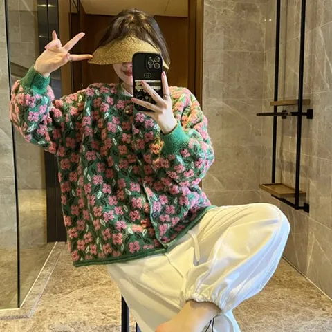 [이쁘다] 엘몬 플라워 니트 가디건