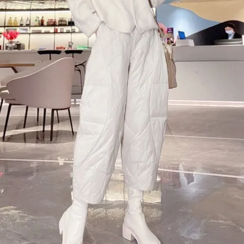 [이쁘다] 트리던 9부 핀턱 패딩 팬츠