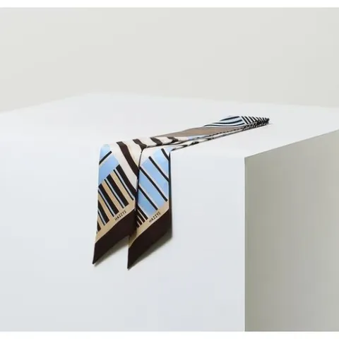 [헤지스ACC] 스트라이프 실크스카프 HIMU4F813B1