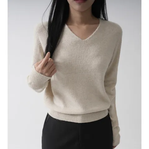 [MADE/] 깔끔 단색 기본 브이넥 베니홀가 니트 (3color)