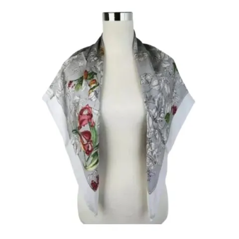 구찌 트로피컬 플라워 스퀘어 실크 스카프 494602 3G001 1779