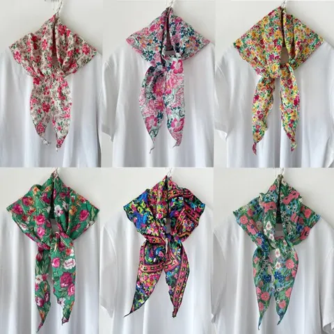 삼각 엠보 플라워 스카프 머플러 넥스카프 봄 여름 가을