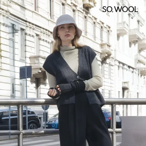 쏘울 25FW 소모 캐시100 하이넥 니트