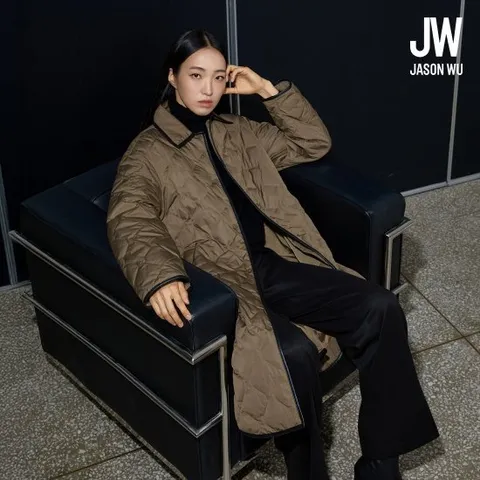 제이슨우 25FW Selma 마틀라세 퀼팅 골드 덕다운 롱패딩 코트 (3 COLORS) [런칭 가격 109,900원]