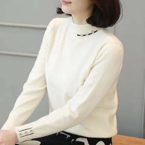 [웬디즈갤러리]버튼 앙고라 터치 반목 니트 XKN019