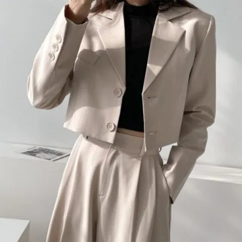 여자 셋업 솔리드 크롭 숏자켓 와이드 슬랙스 세트