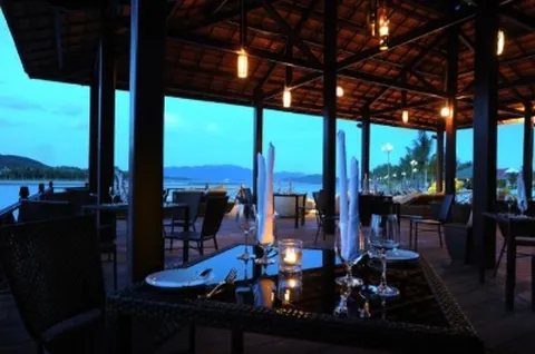 나트랑 5일 인터컨티넨탈 레이트체크아웃 호핑투어 자유일정2일 공항라운지이용권 티웨이항공 대구출발