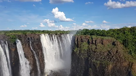[출발임박] 아프리카 핵심 4국 8일 4성급 호텔숙박 빅토리아폭포 2개국에서 조망 초베 사파리 테이블마운틴 케이블카 캐세이퍼시픽 인천출발