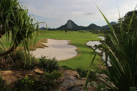 파타야 골프 5일 다색골프 18홀 3회 시암/람차방/치찬CC 홀리데이인파타야 또는 동급 제주항공 인천출발