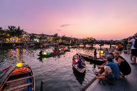 다낭 4일 다낭관광&미식 월드체인 5성호텔 바나힐 테마파크 호이안 야경투어 다낭타워 스테이크 씨푸드 현지출발 항공권별도 다낭출발