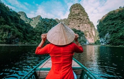 하노이/하롱베이 5일 데이크루즈 뷔페 맛집탐방 신축5성호텔 6대특식 옌뜨 비경 야경 루프탑 푸드트럭 베트남항공 부산출발