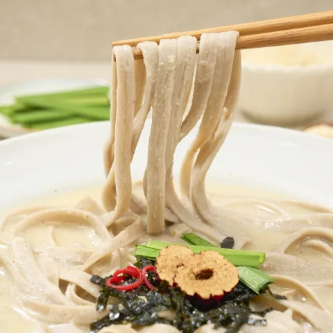 메밀밭에가시리 쫄깃한 순메밀 칼국수면 500g (3인분)