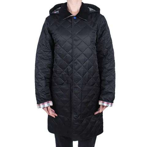 버버리 여성 퀄팅 코트 블랙 성인사이즈 8092531 A1189 12-14Y +할인쿠폰