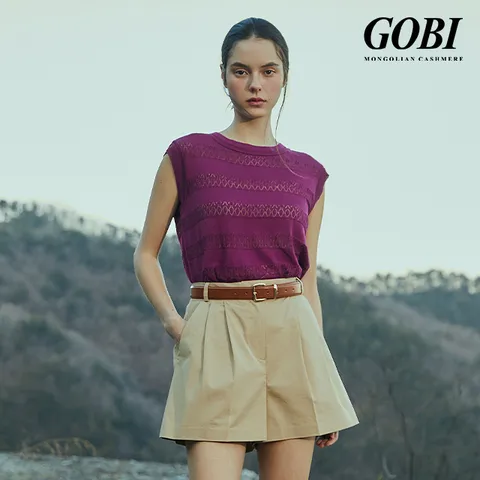 [런칭가149000원]고비(GOBI) 실크 캐시미어 레이스 슬리브리스 탑