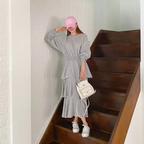 [하프클럽/옷자락]여자 티어드 허리밴딩 라운드넥 맨투맨 가을 롱원피스