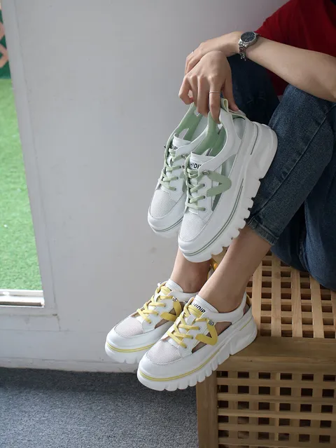 여성 가죽 통굽 캐쥬얼 샌들 106696