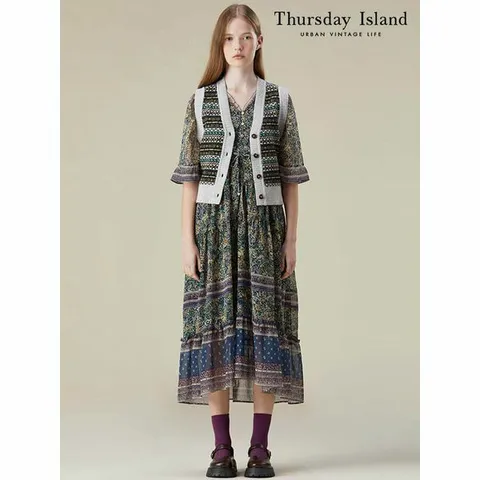 [하프클럽/써스데이아일랜드]시그니처 자카드 오픈베스트(T236MVT301W)