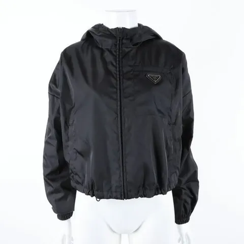 [중고]프라다 리나일론 바람막이 점퍼 55(NO 10260843)
