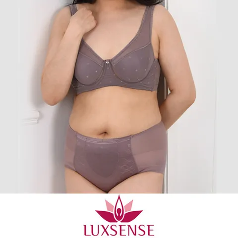 노아모드 도트패턴 몰드 와이어 빅사이즈 런닝형 브라 팬티 세트 여성브라팬티세트