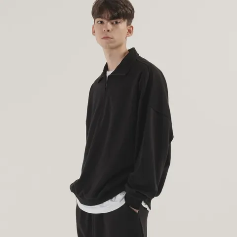 [하프클럽/피아네르]에센셜 오버핏 반집업 맨투맨 (black)