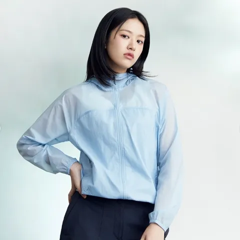 [현대백화점] [네파]7L40661 여성 봄여름 싸이론 초 경량 후드 바람막이 방풍자켓 (4컬러)