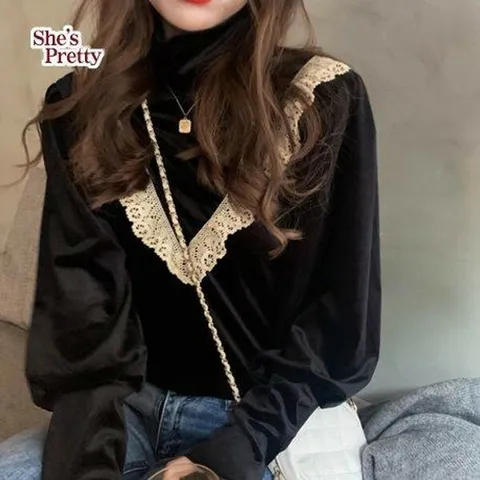[하프클럽/쉬즈프리티]벨벳레이스블라우스