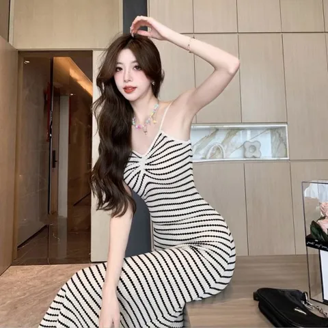 원피스 OPS 홈웨어 날씬핏 롱기장 끈나시 해변룩 니트 여름