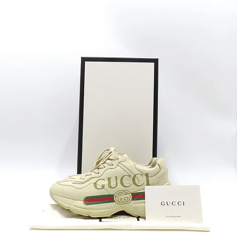 [중고] 구찌 528892 아이보리 레더 빈티지 GUCCI 로고 라이톤 여성용 스니커즈 - 35사이즈 K28176GU +할인쿠폰