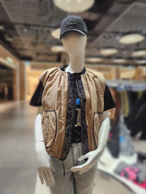 [현대백화점] [SJYP] PW2F0WVT550W 리버시블 페이즐리 퀼티드 베스트 +할인쿠폰