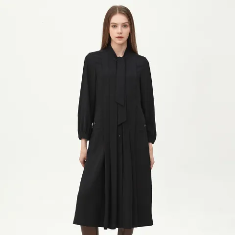 [KEITH] 타이 디테일 플리츠 롱 원피스 KE25A1FRD8599 +할인쿠폰