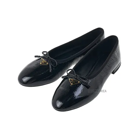 [프라다] SS25 여성 발레리나 플랫 슈즈 1F798N H27 F0002 +할인쿠폰