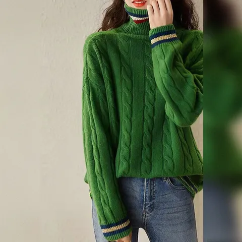 [무드무드] 타프 라인 터틀넥 꽈배기 니트