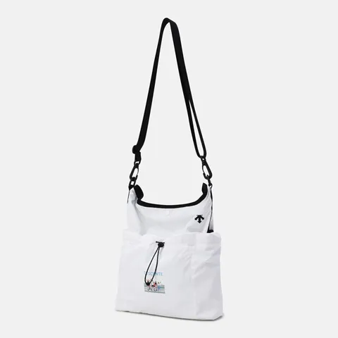 [데상트공식][30%OFF] [DESCENTE X 김정윤 작가] 미디움 경량 크로스백 SQ223HBG51