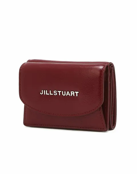 [현대백화점] [질스튜어트 핸드백] JAWA6E541R2 [코코][지폐수납가능] 레드 로고 장식 소가죽 3단 반지갑 +할인쿠폰(*선물포장(더스트+쇼핑백)배송메모 기재부탁드립니다*)
