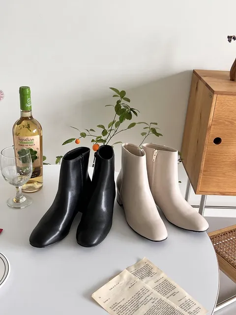 여성 가죽 미들힐 앵클부츠 111528