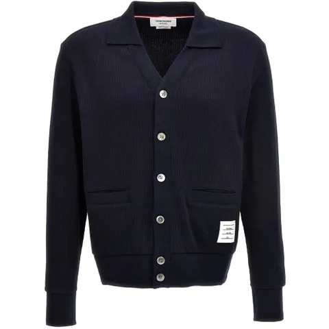 [톰브라운] 24SS 패치 롱 슬리브 폴로 가디건 MJT380A J0083 415