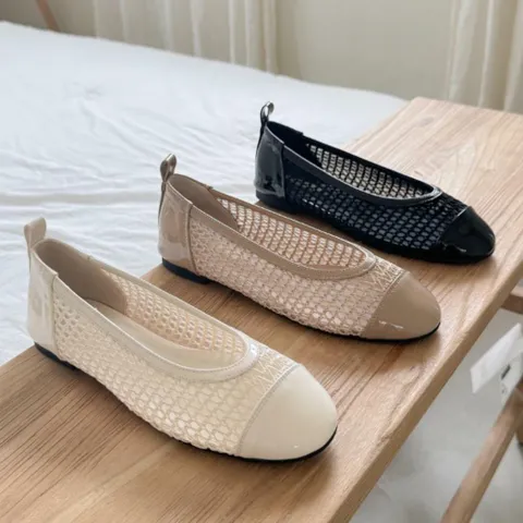 여성 심플 유광 앞코 시스루 망사 여름 단화 +할인쿠폰